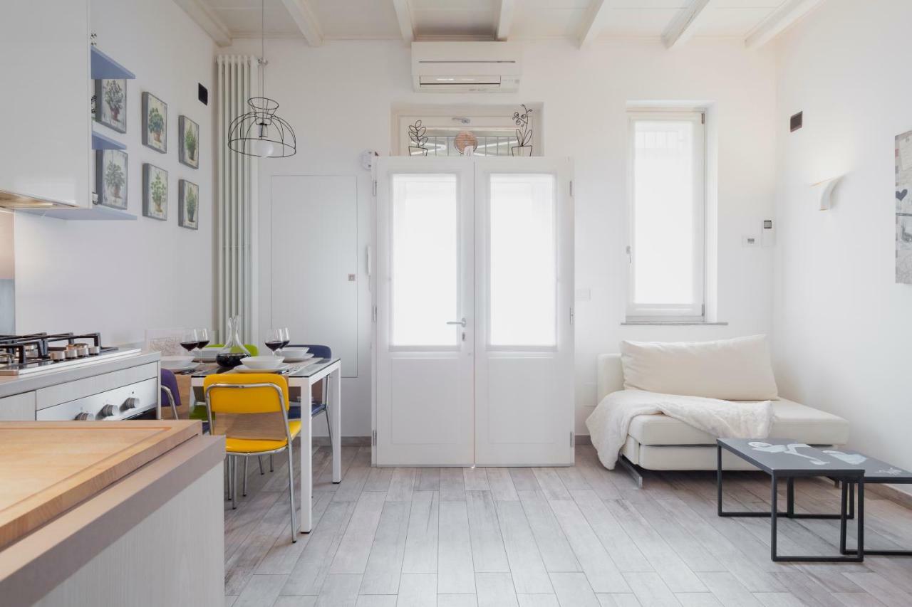 Charming Apartment On The Darsena Navigli - Pulizia Eccezionale Милан Экстерьер фото