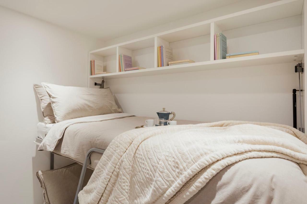 Charming Apartment On The Darsena Navigli - Pulizia Eccezionale Милан Экстерьер фото